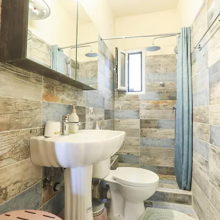 Serenity Casa Garitsa Daire *