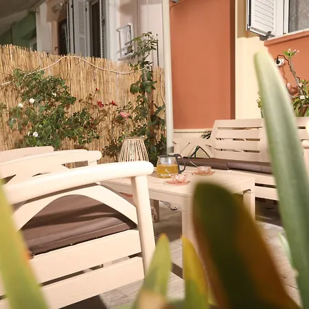 Serenity Casa Garitsa דירה *