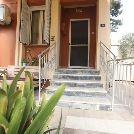 Serenity Casa Garitsa Daire *