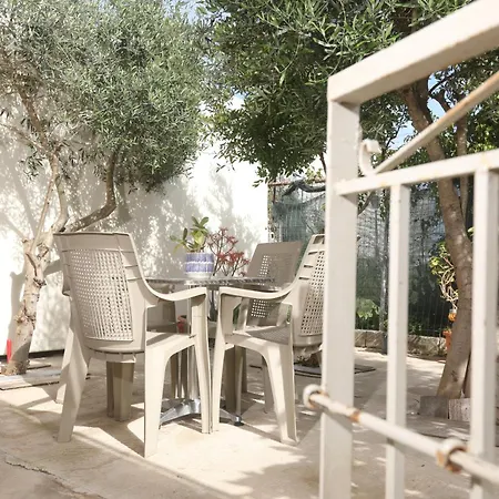 Serenity Casa Garitsa Daire