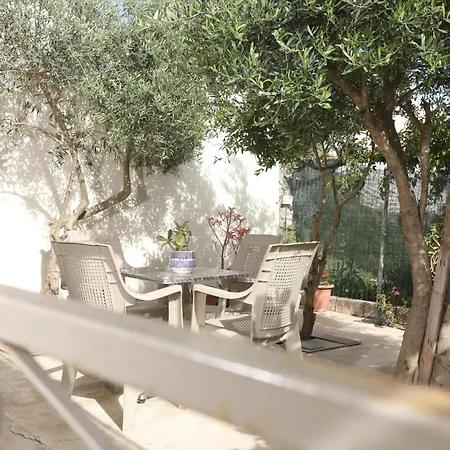 Serenity Casa Garitsa *