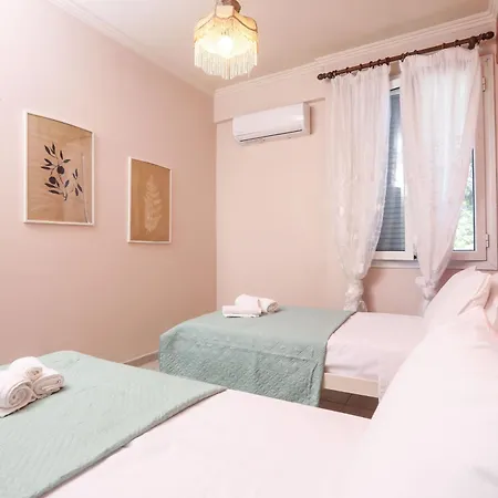 Serenity Casa Garitsa Daire *